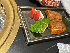 -山川小町·极番烧肉(新地假日广场店)