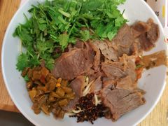 -王拐拐热干面·武汉三鲜豆皮(徐家汇店)