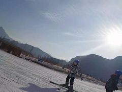 -荣盛康旅野三坡滑雪场