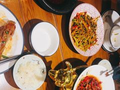 -佬牌火辣辣衢州特色菜(皇冠总店)