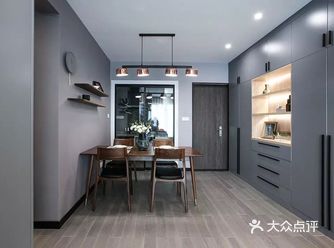 开放型餐厅，一字型厨房，时尚主卧！