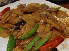 -蒙艾里民族传统菜蒙餐