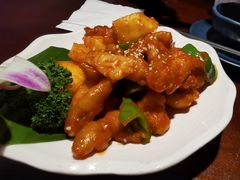 清迈菠萝咕噜肉-觅山云南菜(泊富ICITY店)