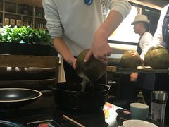 -东椰·海南椰子鸡火锅(朝阳门店)