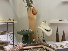 -LADY FAFA(巨鹿路陕西南路路口店)