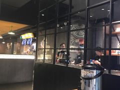 -肥肥虾庄·金牌油焖大虾(杨园滨江时代walk店)