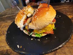 -HIGH FIVE哈福手工汉堡(桂林路店)