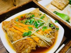 鲍鱼汁腐竹卷-粤点越有·茶点·粤菜(樵岭国际店)