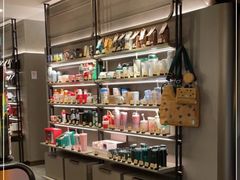 零售区-星巴克臻选(上海今潮8弄店)