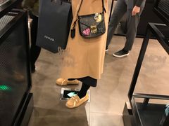 -MCM(比斯特上海购物村店)