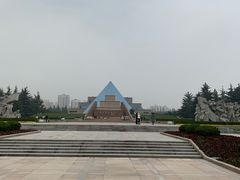 -上海市龙华烈士陵园