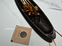 -嗨辣小聚·盘锦河蟹·海鲜烧烤龙虾(盘锦十年好店)