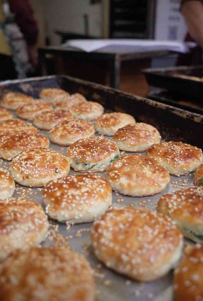 王天顺海苔饼-"节日去的那天王天顺和99家队伍一样长 .