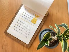 -彳亍咖啡·这里(水湾路店)