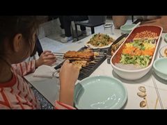 -嗨辣小聚·盘锦河蟹·海鲜烧烤龙虾(盘锦十年好店)