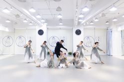 -深舞形体民族舞蹈工作室