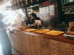 -呼啦面馆·头牌豌杂面(爱琴海店)