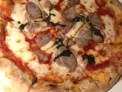 烟熏芜菁叶香肠披萨-春树下·树屋花房西餐厅(罍街AS1980店)