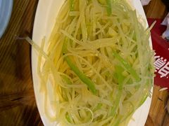 -自贡盐帮菜·玩辣餐厅(樱花园西街店)