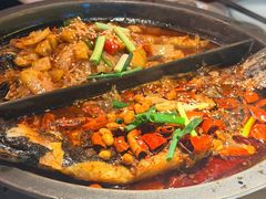 -鸣记脆皮烤鱼·海鲜烤鱼(三八广场店)