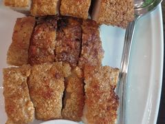 -Chom Cafe and Restaurant