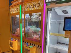 -不可思议减压馆·解压博物馆·摔碗发泄·团建定制