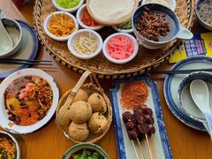 -包整·丝娃娃(一览甲秀楼风景店)