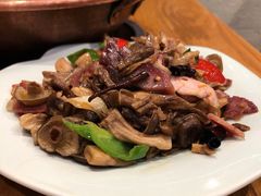 松茸炒肉-妈妈的味道(和顺古镇店)