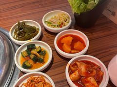 -烧肉一番·新韩式炭火烤肉(大岭山店)