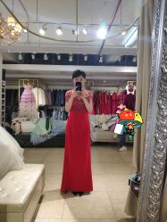 -月月婚纱礼服仓储店(王府井店)