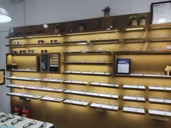 -罗伯特眼镜·蔡司官方授权(罗湖国贸店)