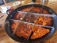 -岗上渣渣老火锅(两路口店)