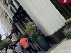 -lululemon(比斯特购物村店)