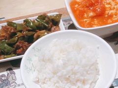 -老乡鸡(上海白玉兰广场店)
