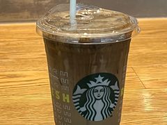 日式焙茶燕麦牛奶-星巴克(香港国际机场44号闸店)