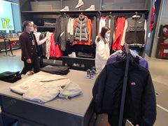 -NIKE品牌体验店(金源新燕莎店)