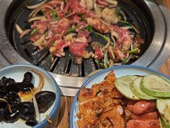 -明洞阿姨·韩式酱蟹烤肉·创意料理(三元桥店)