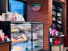 -星巴克(上海虹桥新天地二店)