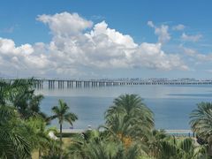 -V Bar海景扒房(北海湾惠龙万达嘉华酒店)