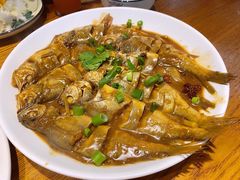 家焖黄花鱼-方城小吃店