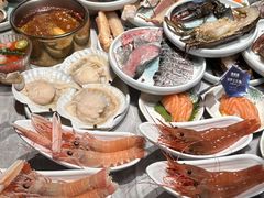 -雍容荟帝王蟹活龙虾展台自助(IFS黑金店)