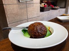 咸蛋黄狮子头-金枝玉叶上海人家食府(三里河店)