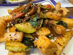 -云阿蛮云南生烫牛肉米线(奉贤路店)