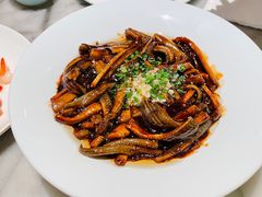 响油鳝丝-蝶园·装修中(BFC外滩金融中心店)