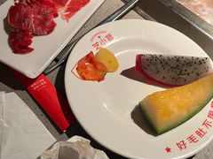 -芝小官毛肚火锅海鲜自助(苏州吴江区万宝店)