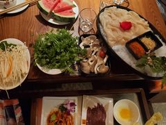 -佬土鹅肠火锅(解放路店)
