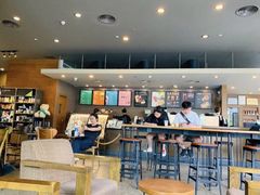 -星巴克臻选(深圳龙华红山天虹店)