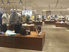 -URBAN REVIVO(北京大兴凯德MALL店)