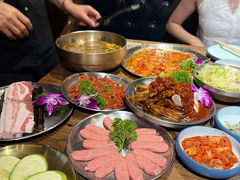 -明洞阿姨·韩式酱蟹烤肉·创意料理(三元桥店)