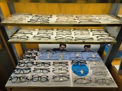-优医视平价眼镜蔡司依视路折扣工厂店(十里堡店)